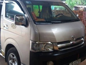 Toyota Hiace 2006 - Gia đình cần bán lại xe Toyota Hiace 16 chỗ năm sản xuất 2006