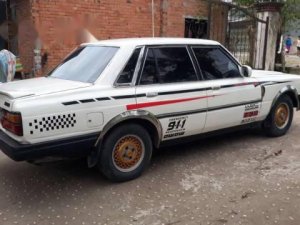 Toyota Cressida   1981 - Cần bán gấp Toyota Cressida đời 1981, màu trắng, nhập khẩu nguyên chiếc