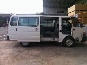 Toyota Van 2004 - Xe bán tải Toyota 6 chỗ ngồi, đời 2004, tải trọng 630kg