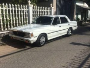 Toyota Crown 1986 - Cần bán gấp Toyota Crown 1986, màu trắng, giá tốt