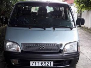 Toyota Hiace 2001 - Bán Toyota Hiace đời 2001, màu bạc 