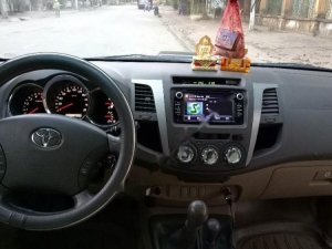 Toyota Hilux 2010 - Bán Toyota Hilux sản xuất 2010, màu đen, xe nhập 