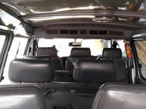 Toyota Hiace 2001 - Bán Toyota Hiace đời 2001, màu bạc 