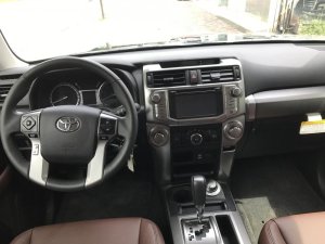 Toyota 4 Runner 4.0 2016 - Bán ô tô Toyota 4 Runner đời 2016, màu đen, xe nhập mỹ, mới 100%, giao ngay