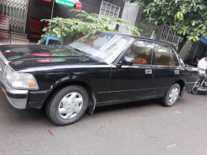 Toyota Crown 1988 - Bán ô tô Toyota Crown đời 1988, màu đen, nhập khẩu nguyên chiếc còn mới