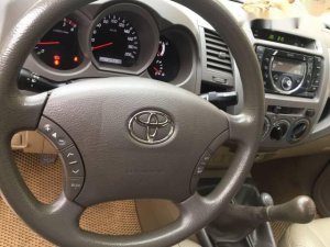 Toyota Hilux 3.0G 2010 - Bán xe Toyota Hilux 3.0G năm 2010 như mới, giá 435tr