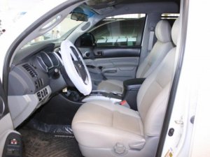 Toyota Tacoma 2015 - Cần bán xe Toyota Tacoma đời 2015, màu trắng, nhập khẩu nguyên chiếc