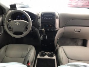 Toyota Sienna 2007 - Cần bán xe Toyota Sienna đời 2007, màu bạc, xe nhập