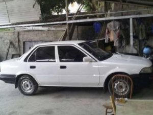 Toyota Corolla 1990 - Cần bán lại xe Toyota Corolla sản xuất năm 1990, giá tốt