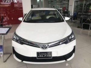 Toyota Corolla Altis 2018 - Bán ô tô Toyota Corolla altis sản xuất 2018, màu trắng, giá chỉ 658 triệu