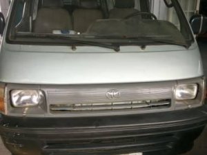 Toyota Hiace 1993 - Bán xe Toyota Hiace sản xuất năm 1993, màu bạc, giá tốt