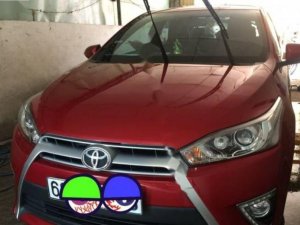 Toyota Yaris 2017 - Cần bán gấp Toyota Yaris sản xuất năm 2017, màu đỏ, nhập khẩu, 656tr