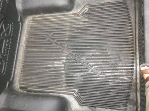 Toyota Hilux 3.0G 4x4 MT 2012 - Bán Toyota Hilux 3.0G 4x4 MT đời 2012, màu đen, nhập khẩu