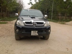 Toyota Hilux 3.0G 4x4 MT 2012 - Bán Toyota Hilux 3.0G 4x4 MT đời 2012, màu đen, nhập khẩu