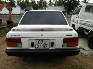 Toyota Corolla 1981 - Cần bán lại xe Toyota Corolla đời 1981, màu trắng
