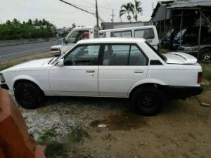 Toyota Corolla 1981 - Cần bán lại xe Toyota Corolla đời 1981, màu trắng