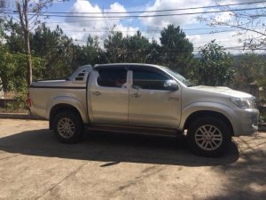 Toyota Hilux 3.0G 4x4 MT 2013 - Cần bán gấp Toyota Hilux 3.0G năm 2013, màu bạc, nhập khẩu Thái, giá cạnh tranh