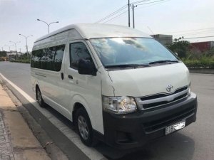 Toyota Hiace 2.7L 2012 - Bán Toyota Hiace 2.7L đời 2012, màu trắng, nhập khẩu Nhật Bản