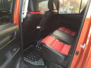 Toyota Hilux 2016 - Cần bán gấp Toyota Hilux 2016, xe nhập