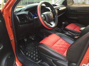 Toyota Hilux 2016 - Cần bán gấp Toyota Hilux 2016, xe nhập