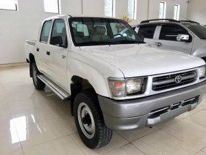 Toyota Hilux 2000 - Bán Toyota Hilux đời 2000, màu trắng, nhập khẩu nguyên chiếc, giá 215tr
