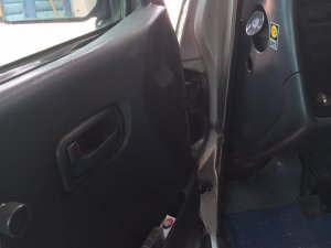 Toyota Hiace 2003 - Cần bán lại xe Toyota Hiace năm sản xuất 2003, màu bạc chính chủ, 120tr