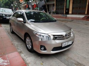 Toyota Corolla Altis 2013 - Chính chủ bán Toyota Corolla altis đời 2013, màu vàng cát