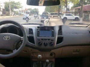 Toyota Hilux 2011 - Cần bán gấp Toyota Hilux năm sản xuất 2011, màu bạc, giá 465tr
