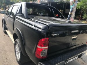 Toyota Hilux 2011 - Cần bán gấp Toyota Hilux 2011, màu đen, nhập khẩu 