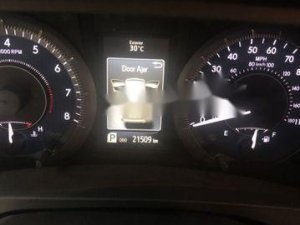 Toyota Sienna 2017 - Cần bán Toyota Sienna sản xuất 2017, màu trắng chính chủ