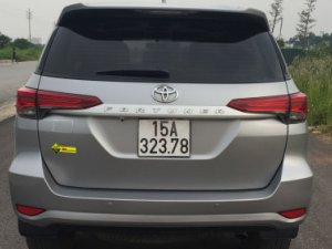 Toyota 4 Runner   2.4 MT  2017 - Cần bán lại xe Toyota 4 Runner 2.4 MT sản xuất 2017, màu bạc, xe nhập