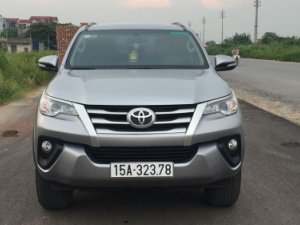 Toyota 4 Runner   2.4 MT  2017 - Cần bán lại xe Toyota 4 Runner 2.4 MT sản xuất 2017, màu bạc, xe nhập