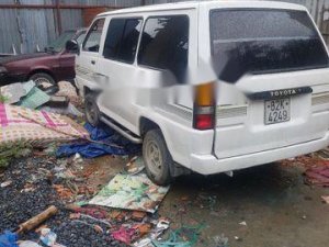 Toyota Van 1986 - Cần bán Toyota Van đời 1986, màu trắng chính chủ giá cạnh tranh