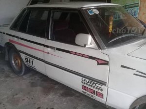 Toyota Cressida 1981 - Cần bán gấp Toyota Cressida sản xuất 1981, màu trắng  