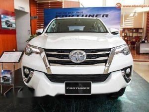 Toyota Fortuner  2.7V   2018 - Bán ô tô Toyota Fortuner 2.7V (4X2) năm 2018, màu trắng