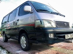 Toyota Hiace 2000 - Cần bán lại xe Toyota Hiace đời 2000, màu bạc