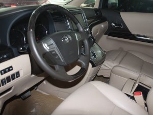 Toyota Alphard 2014 - Bán Toyota Alphard Limited sản xuất 2014, đk 2015