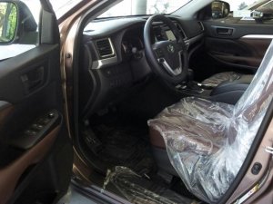 Toyota Highlander LE 2017 - Bán Toyota Highlander Le đời 2017