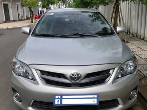 Toyota Corolla Altis 2.0 2010 - Bán xe Toyota Corolla altis 2.0 đời 2010, màu bạc như mới 