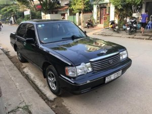 Toyota Crown 1995 - Bán xe Toyota Crown sản xuất 1995, màu đen 