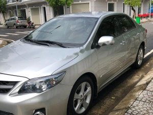 Toyota Corolla Altis 2.0 2010 - Bán xe Toyota Corolla altis 2.0 đời 2010, màu bạc như mới 