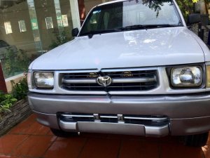 Toyota Hilux 2.8L 4x4 MT 2000 - Salon Auto Quang Dũng bán Toyota Hilux máy dầu, 2 cầu sản xuất 2000