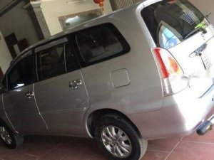 Toyota Innova G 2010 - Bán xe Toyota Innova G đời 2010, màu bạc còn mới, giá tốt