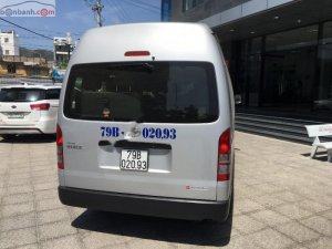 Toyota Hiace 2.7 2016 - Cần bán Toyota Hiace 2.7 đời 2016, màu bạc, nhập khẩu nguyên chiếc 