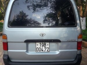 Toyota Hiace 2001 - Bán xe Toyota Hiace đời 2001, màu xanh ngọc 