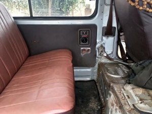 Toyota Hiace 1994 - Cần bán xe Toyota Hiace sản xuất năm 1994, màu bạc, nhập khẩu 