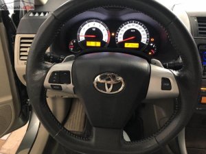 Toyota Corolla Altis 2.0 2011 - Cần bán gấp Toyota Corolla altis năm sản xuất 2011, màu xám