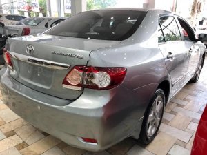 Toyota Corolla Altis 2.0 2011 - Cần bán gấp Toyota Corolla altis năm sản xuất 2011, màu xám