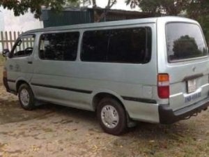 Toyota Hiace   2001 - Cần bán xe Toyota Hiace 2001, màu bạc