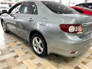 Toyota Corolla Altis 2.0 2011 - Cần bán gấp Toyota Corolla altis năm sản xuất 2011, màu xám